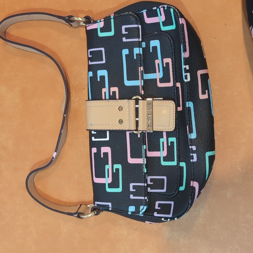 Guess purse
